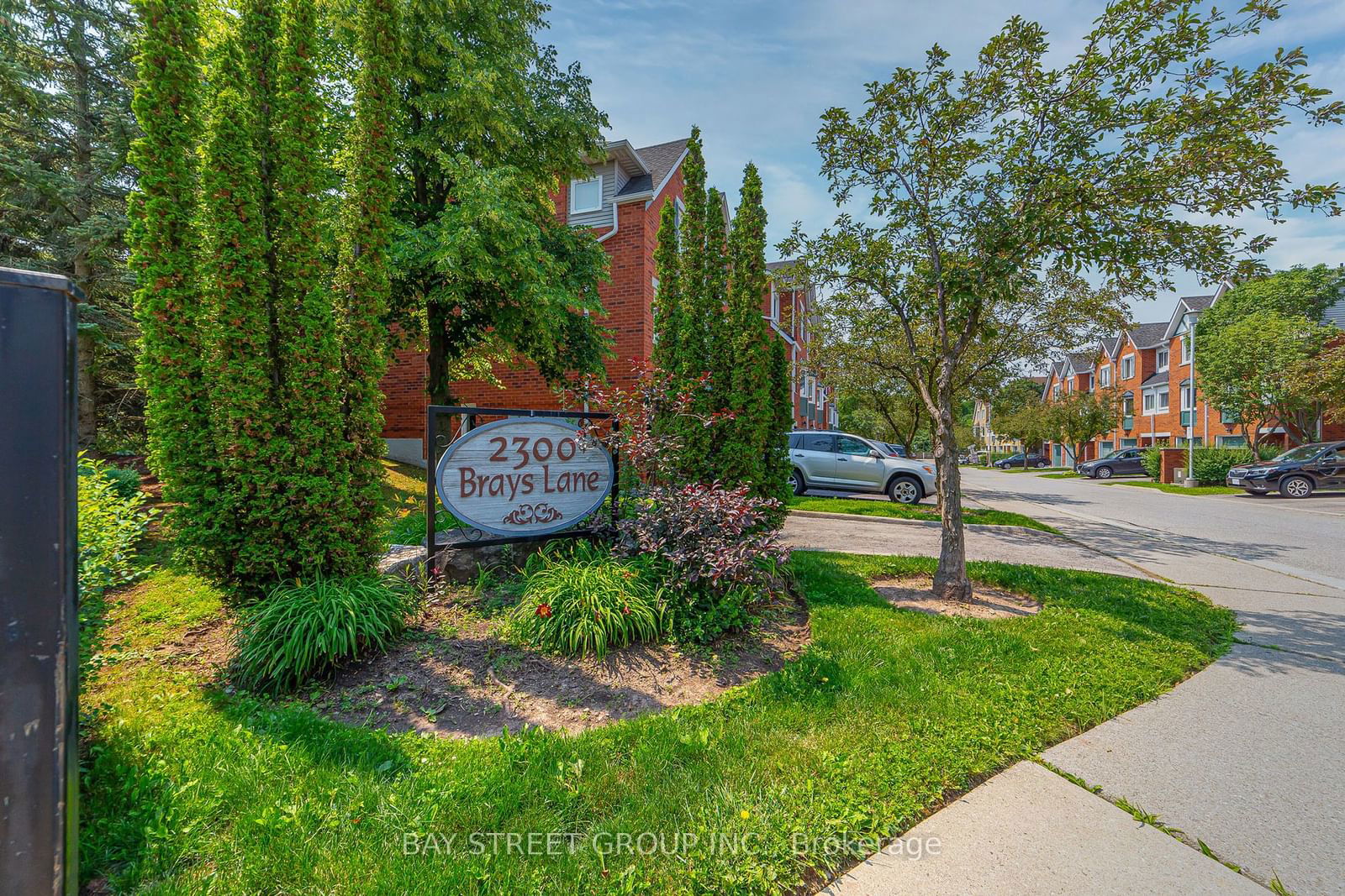 2300 Brays Lane Townhomes, Oakville, Toronto