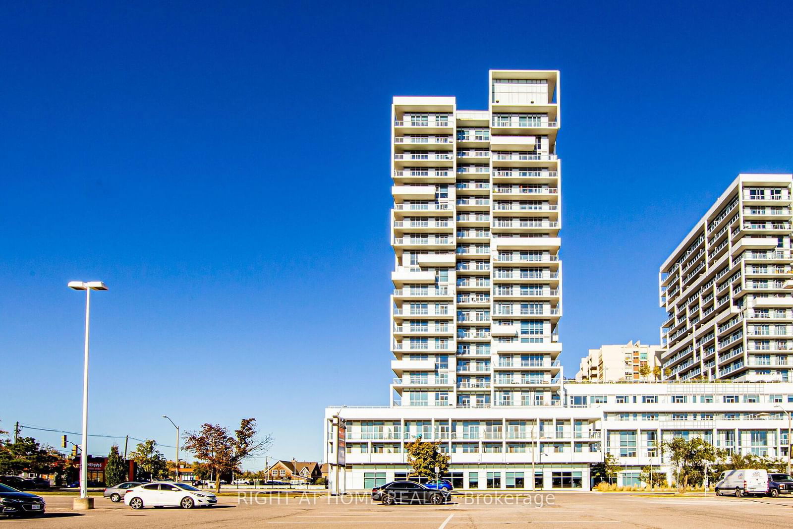 65 Speers Rd, unit 209 for sale