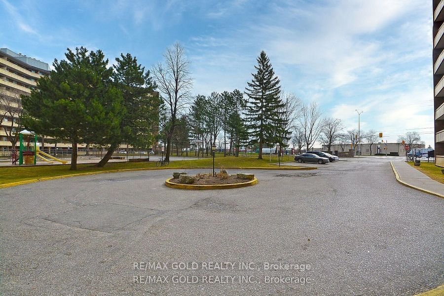 3555 Derry Rd E, unit 209 for sale