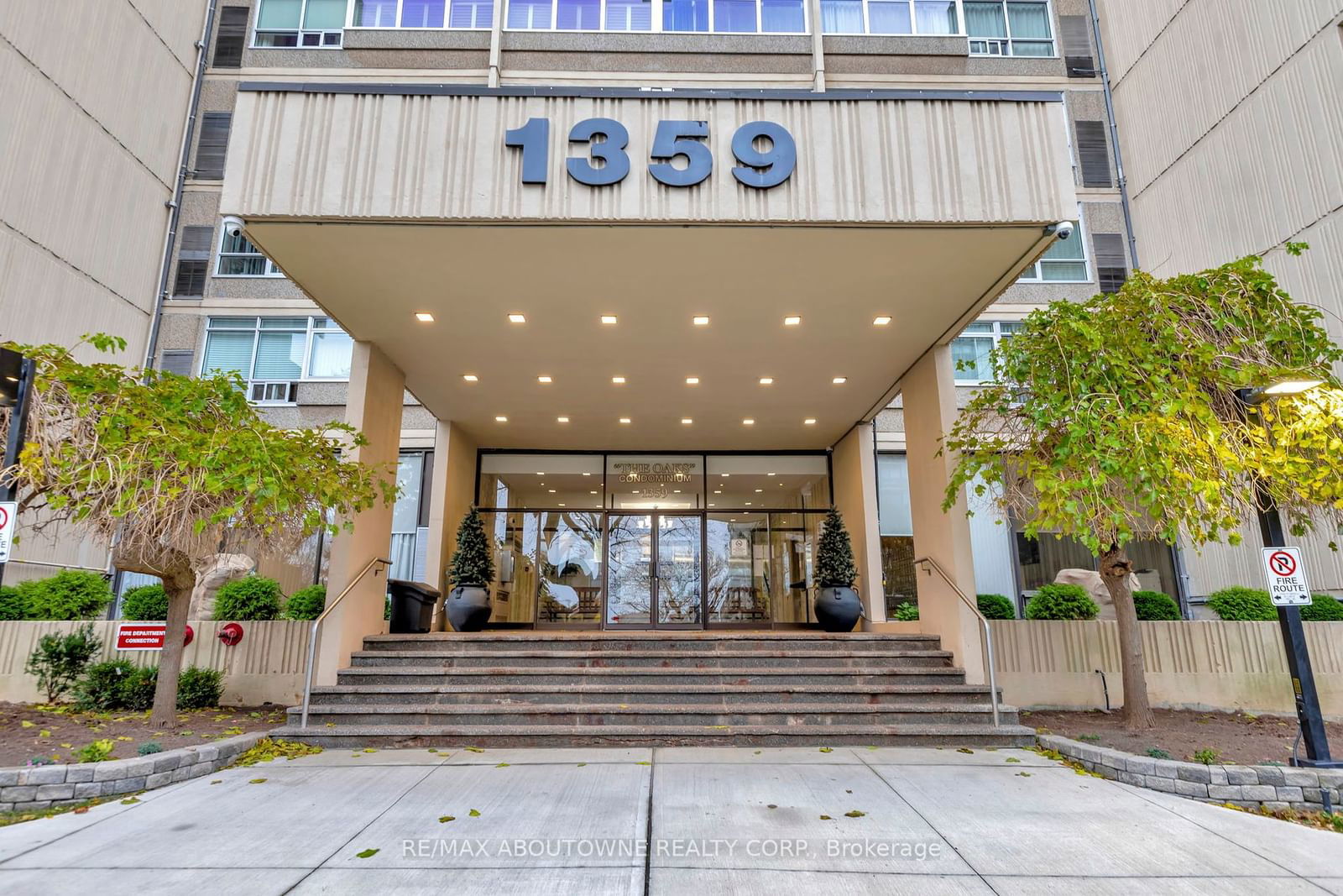 1359 White Oaks Blvd, unit 202 for sale