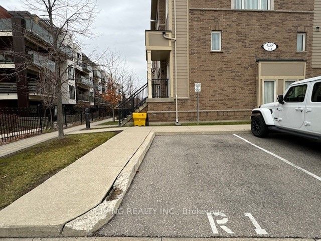 Encore Townhomes, Mississauga, Toronto