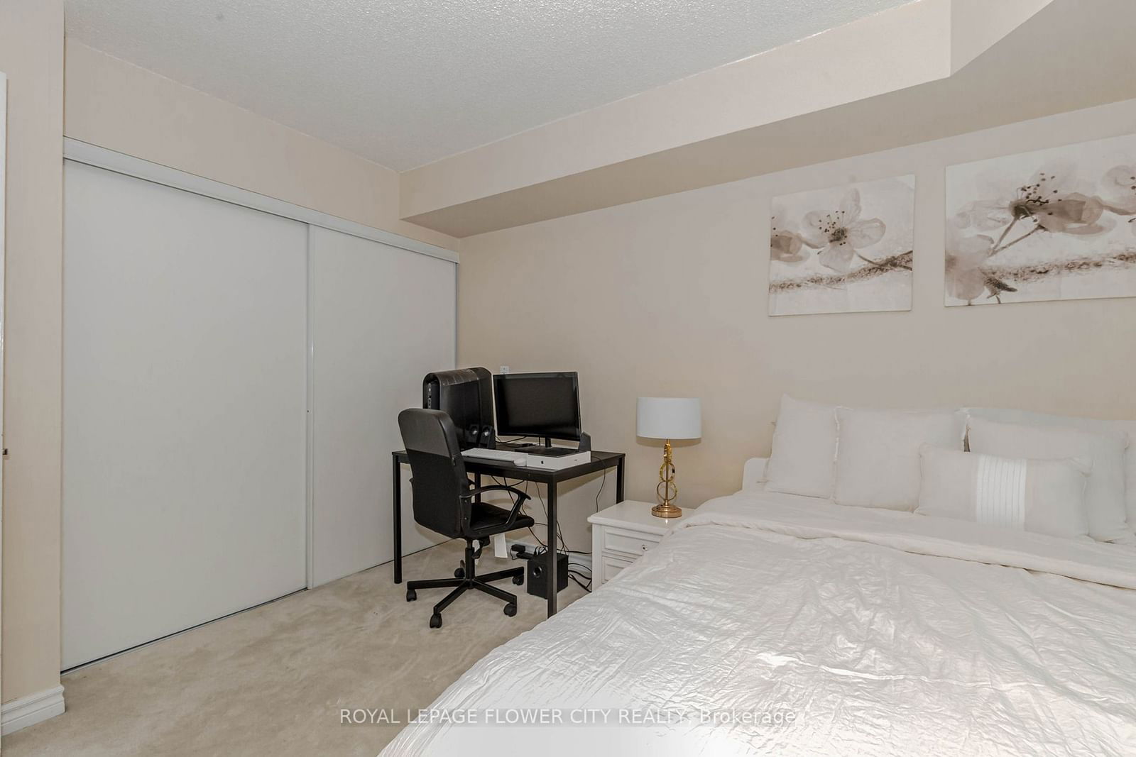 1 Elm Dr, unit 1607 for sale