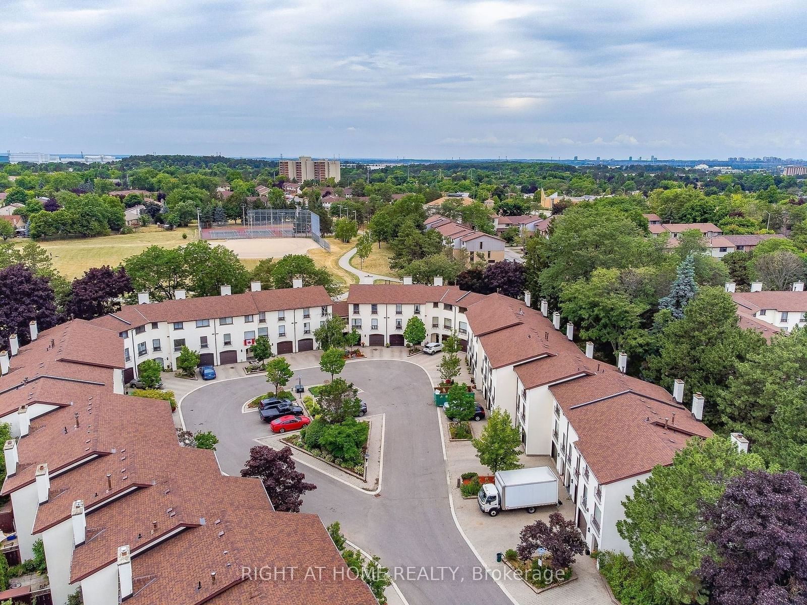 6679 Shelter Bay Townhomes, Mississauga, Toronto