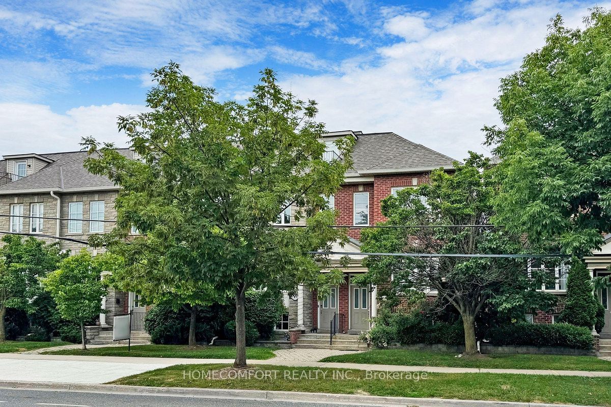 Oxford Court Townhouses, Etobicoke, Toronto