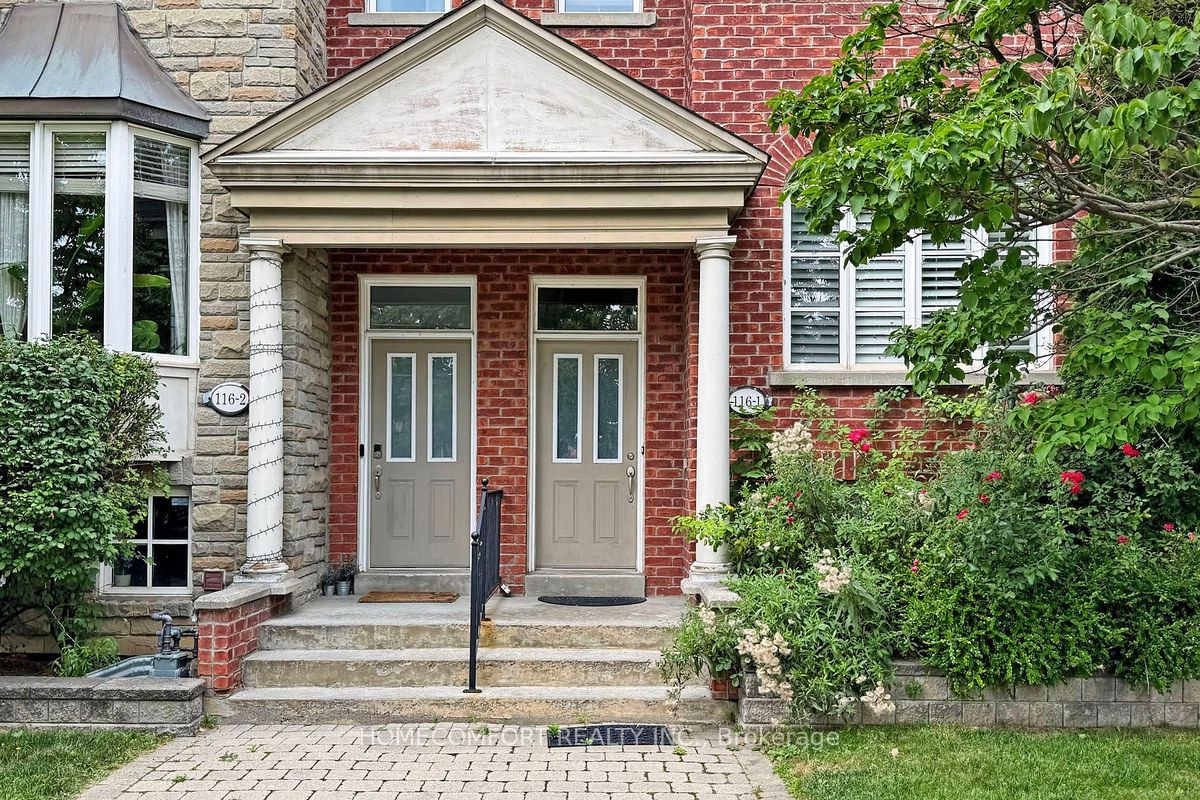 Oxford Court Townhouses, Etobicoke, Toronto