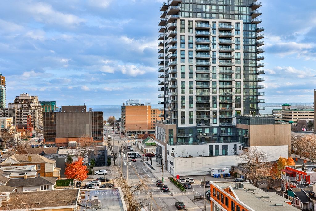 The Berkeley Condominiums, Burlington, Toronto