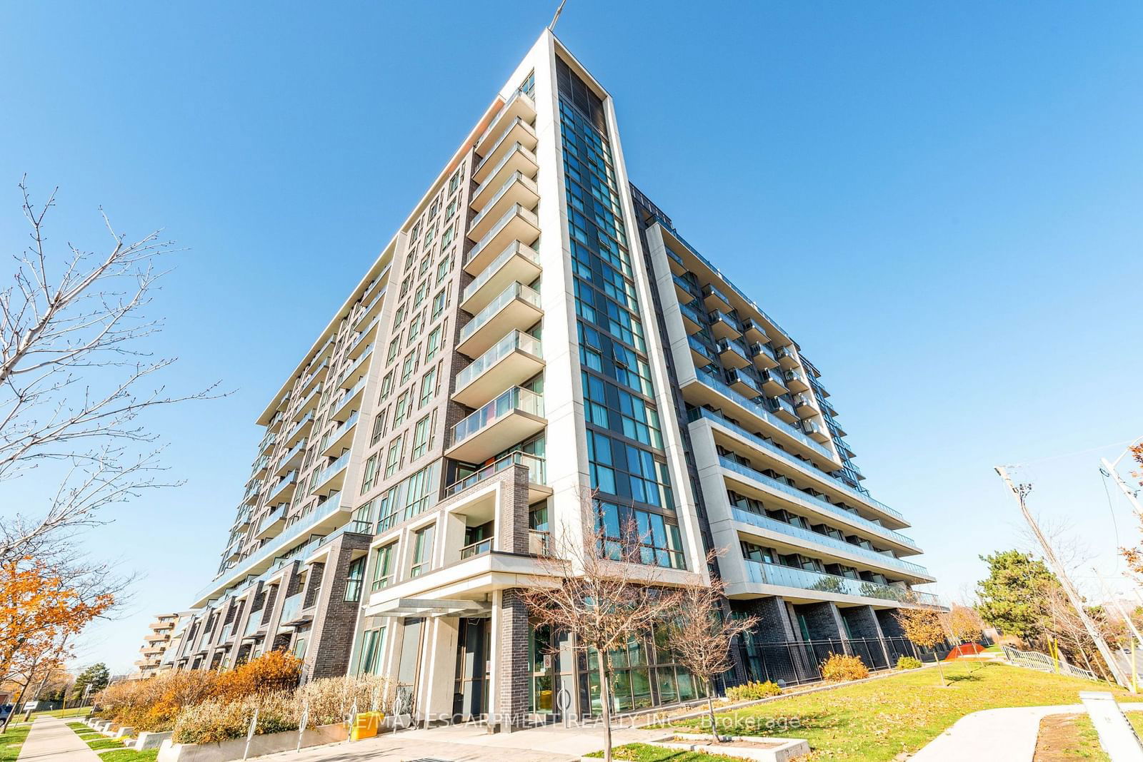 80 Esther Lorrie Dr, unit 802 for sale