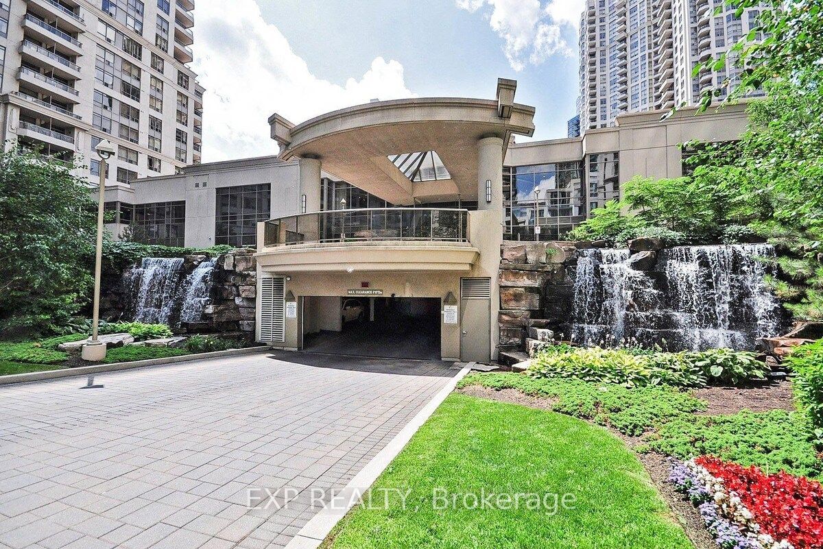 3880 Duke Of York Blvd, unit 616 for rent