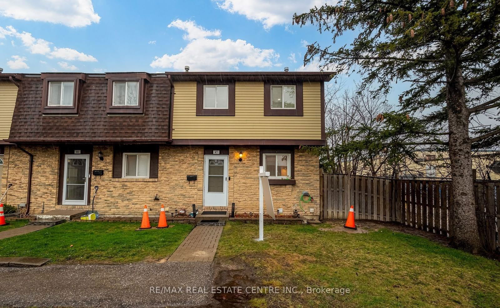 45 Hansen Road Townhomes, Brampton, Toronto