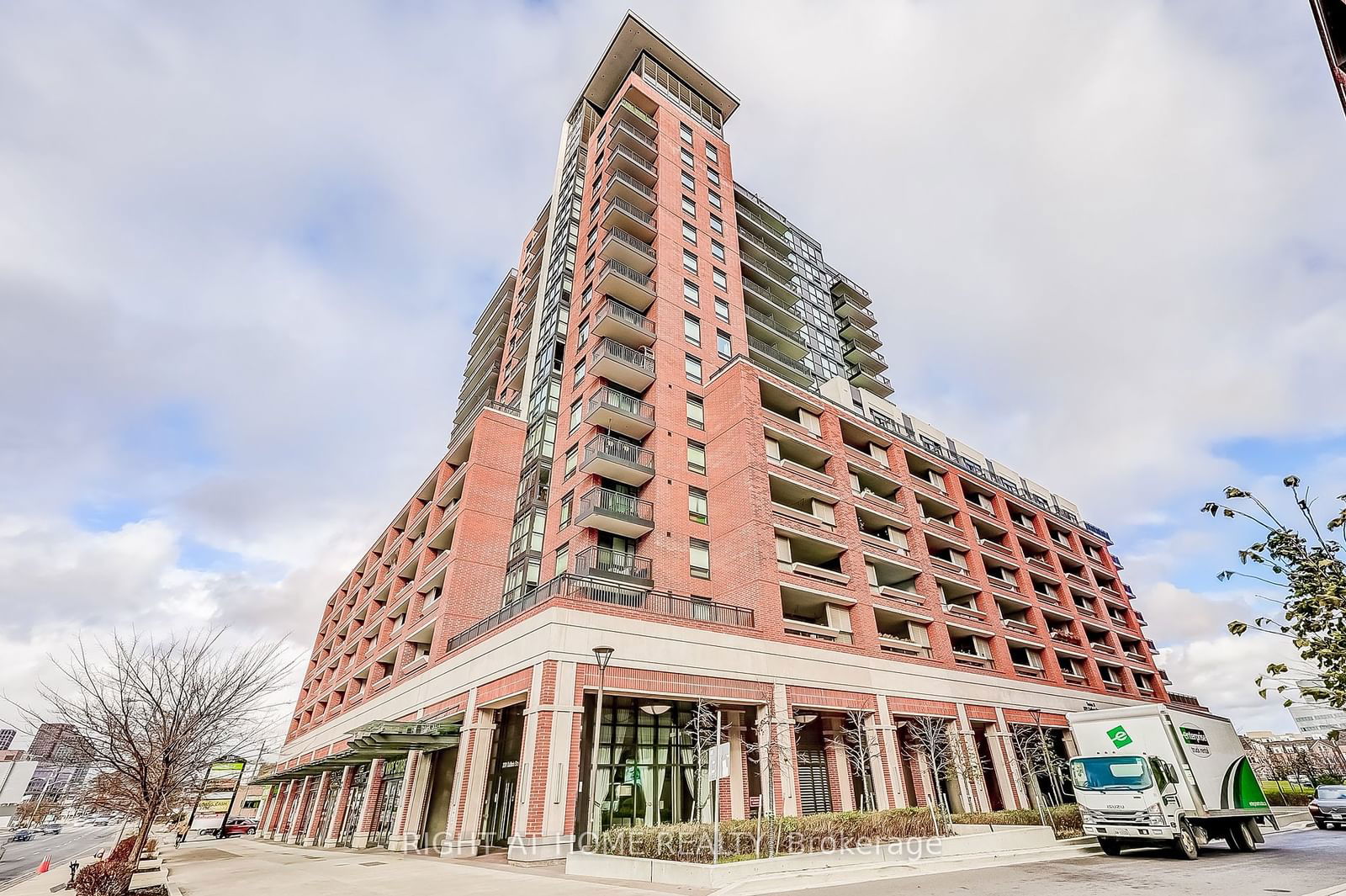 3091 Dufferin St, unit 520 for sale