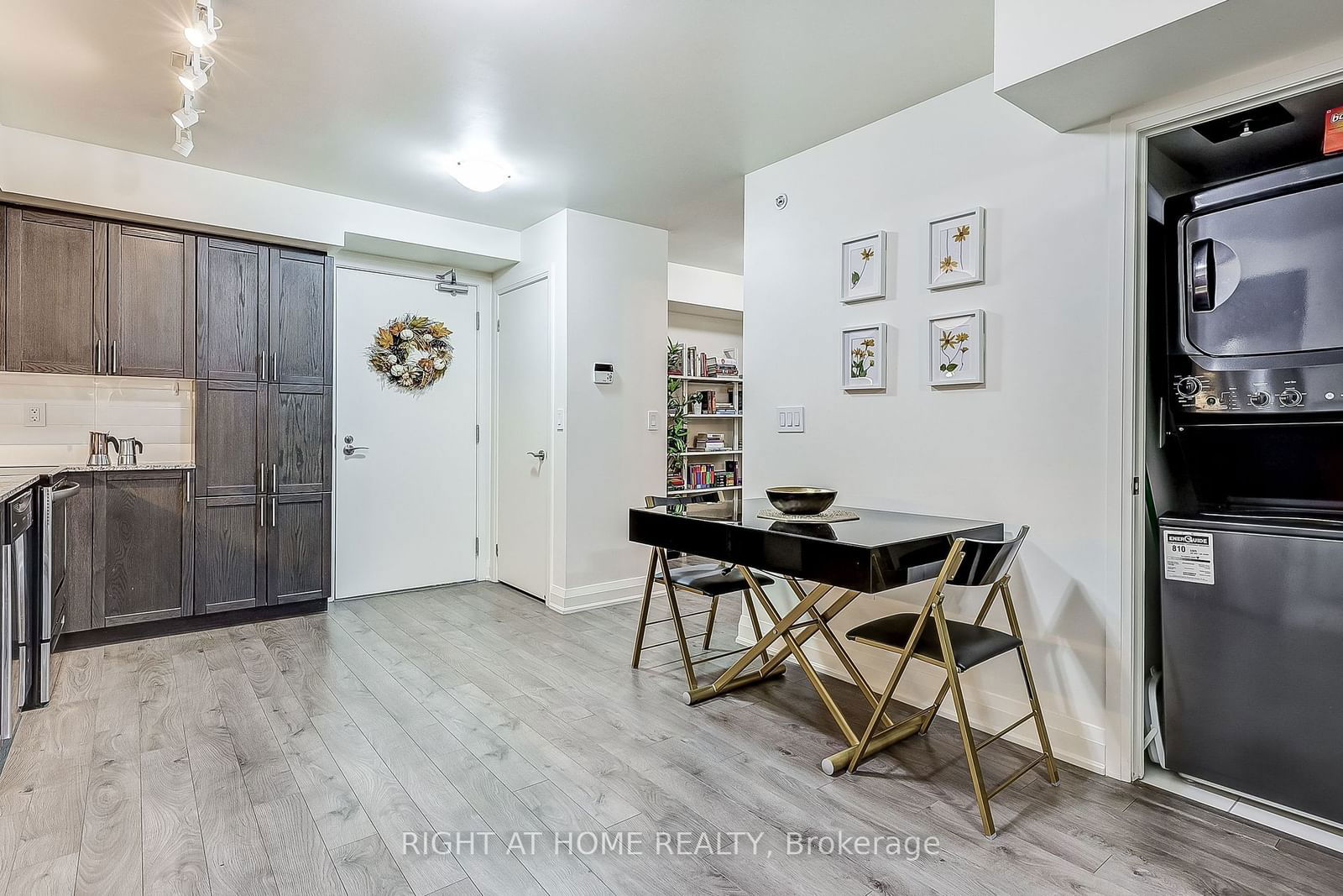 3091 Dufferin St, unit 520 for sale