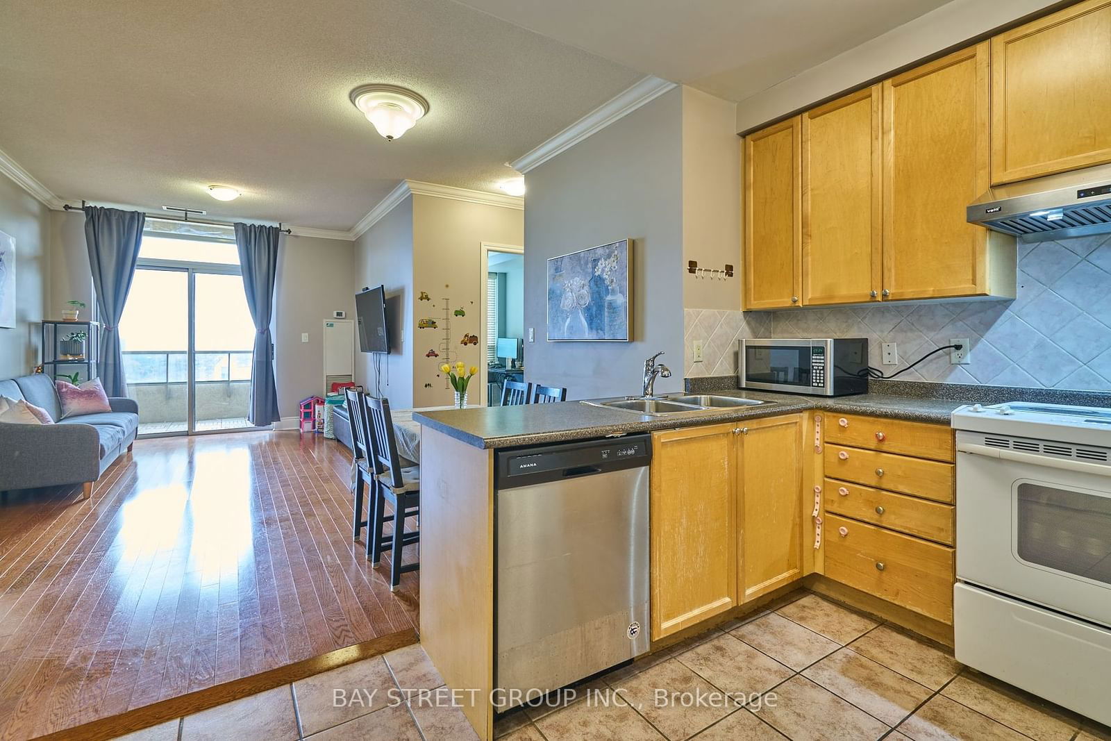 3880 Duke Of York Blvd, unit 1114 for sale