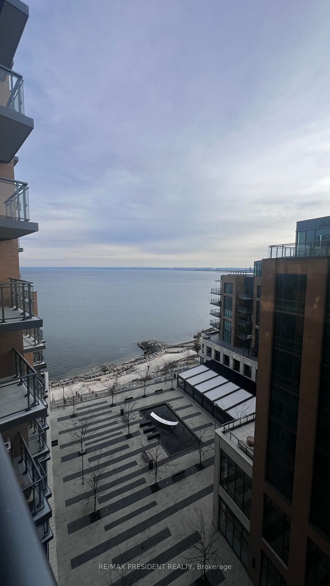 2060 Lakeshore Rd, unit 901A for rent