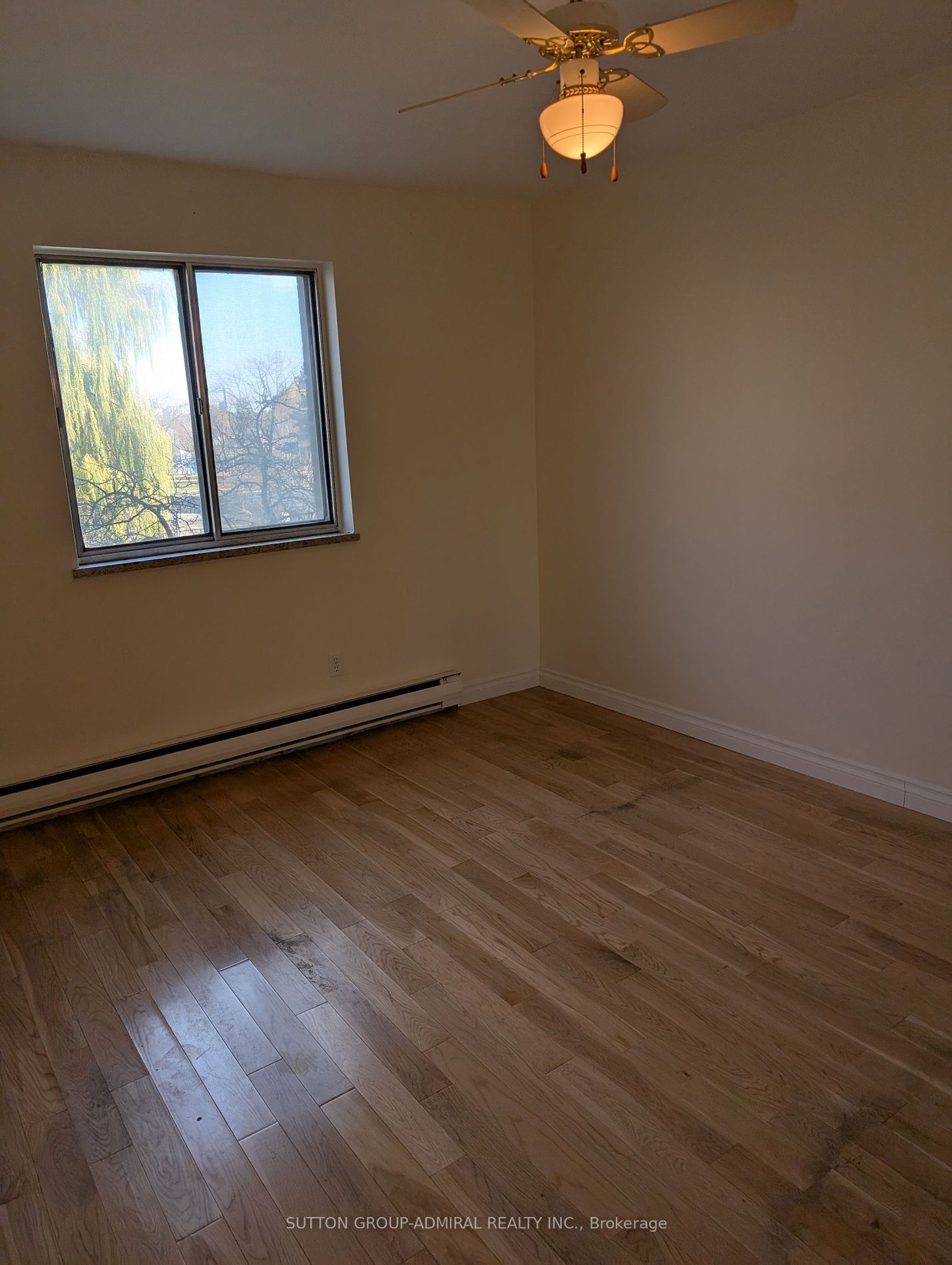 1660 Bloor St, unit 312 for sale