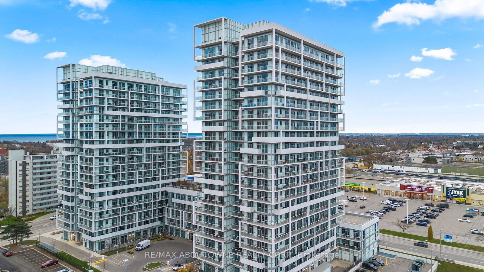 65 Speers Rd, unit 1306 for rent