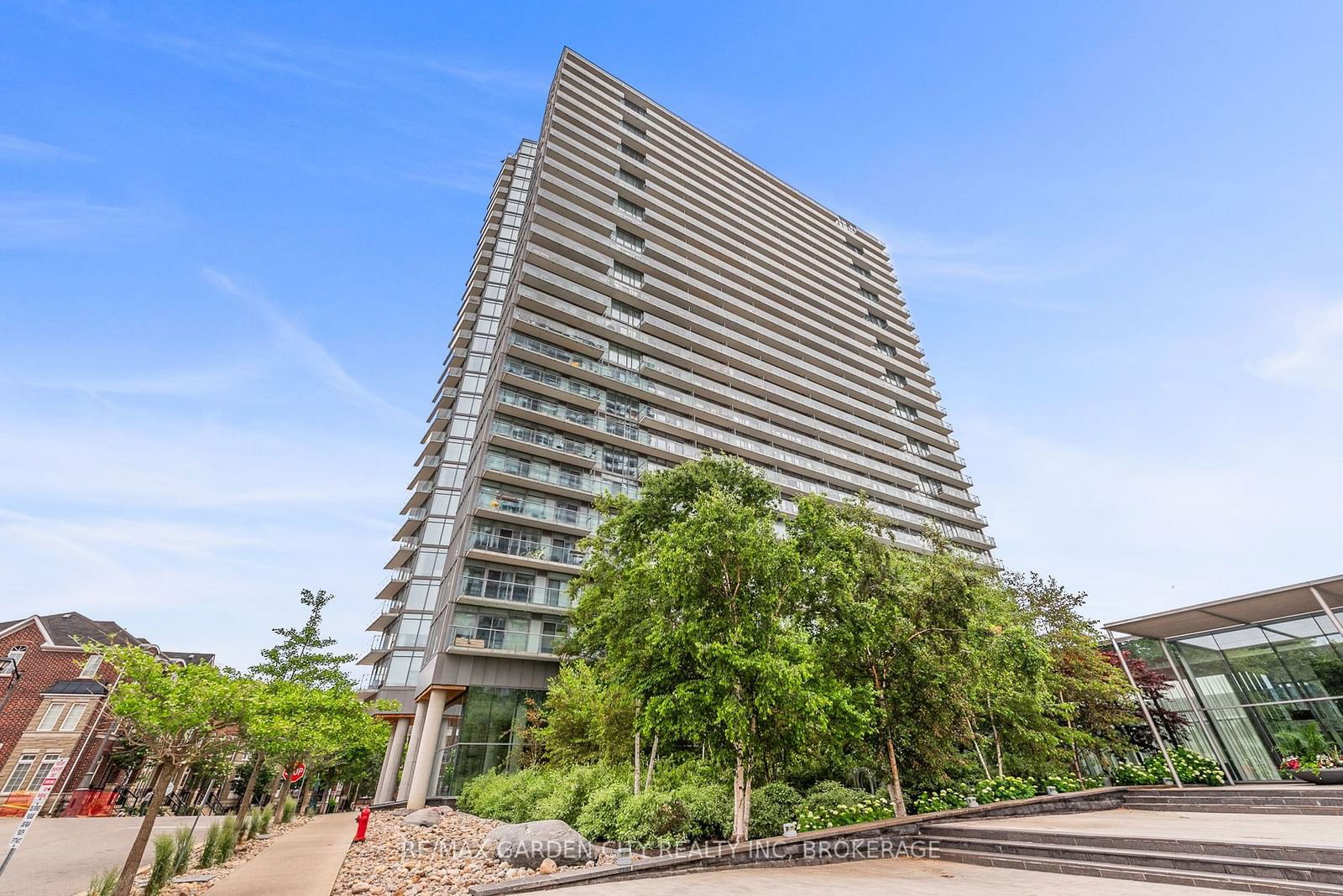 103 The Queensway, unit 405 for sale