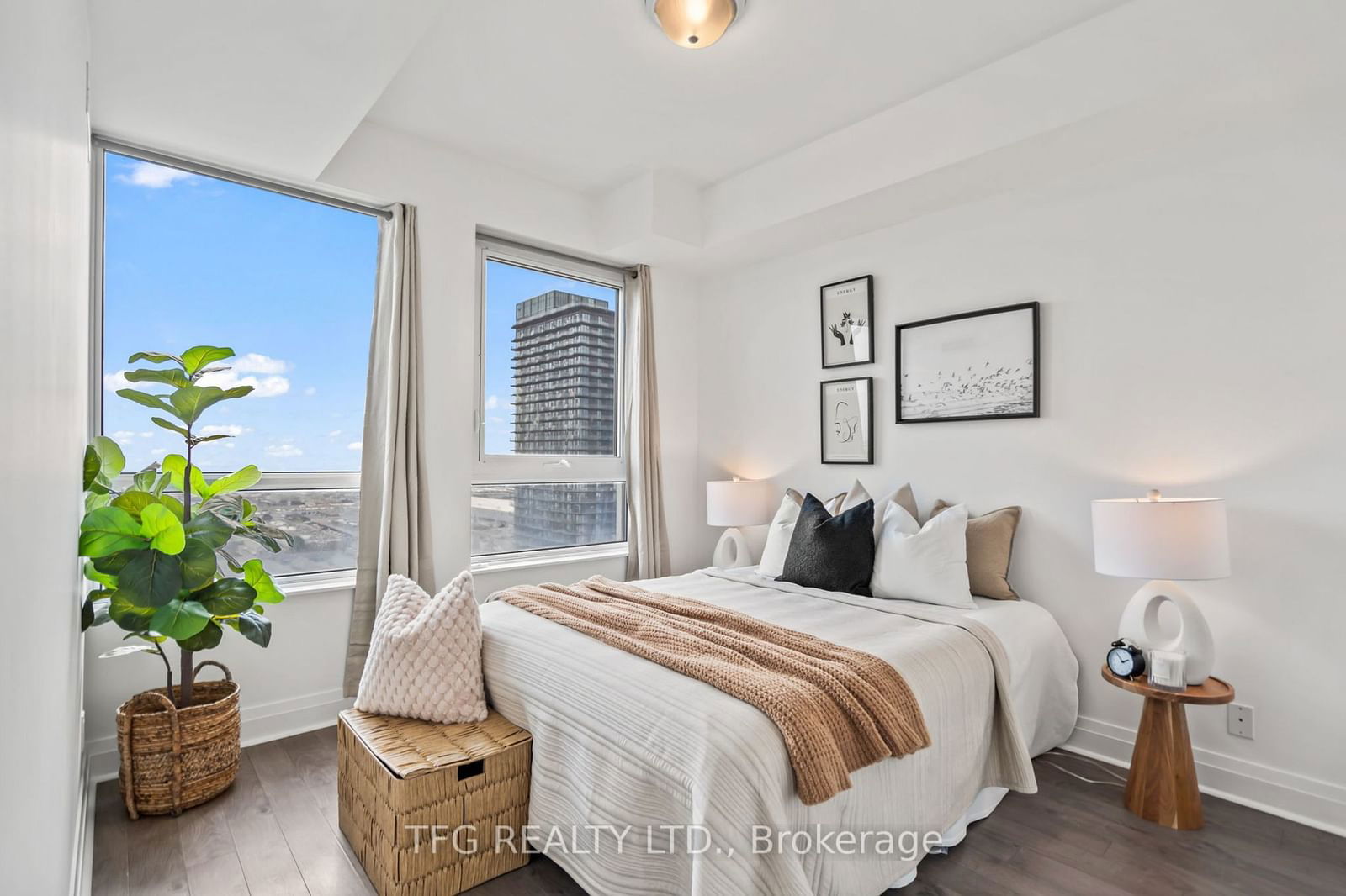 17 Zorra St, unit 2108 for sale