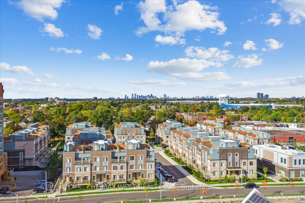 The Wave Condos, Etobicoke, Toronto