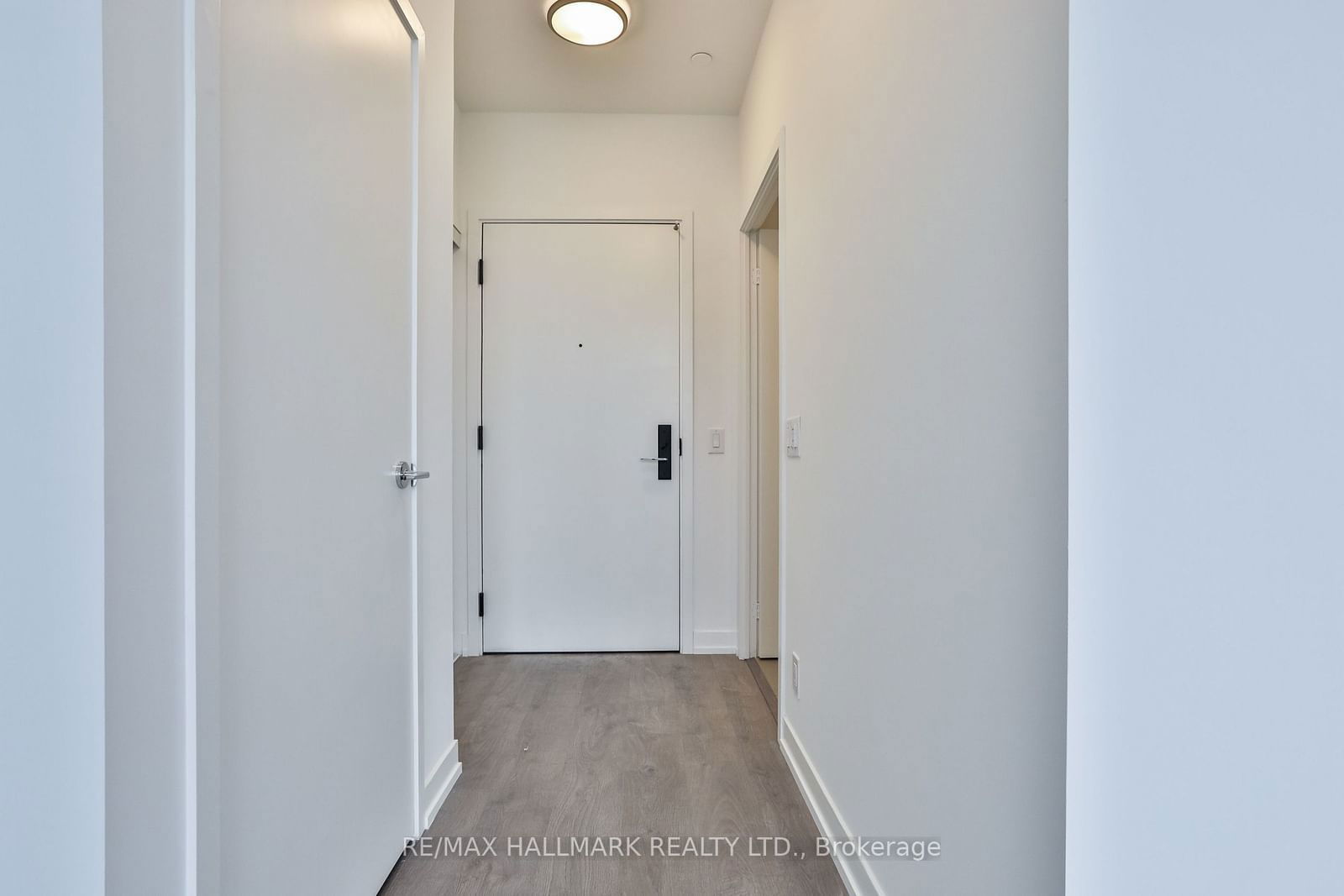 270 Dufferin St, unit 504 for rent