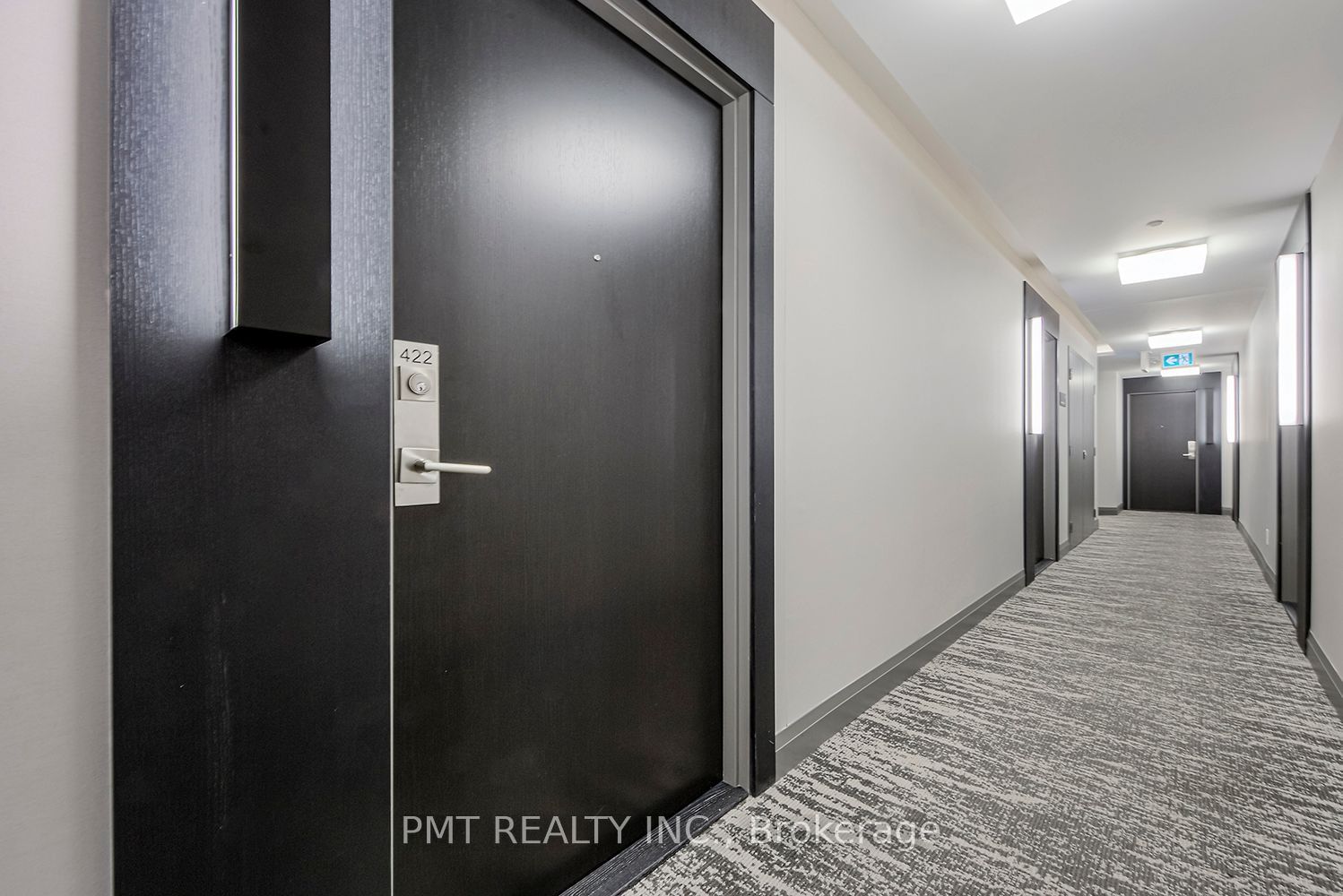 4208 Dundas St W, unit 422 for rent