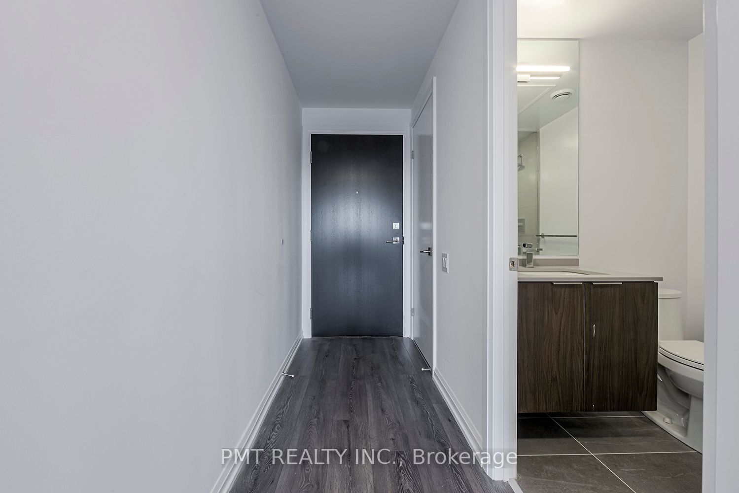 4208 Dundas St W, unit 422 for rent