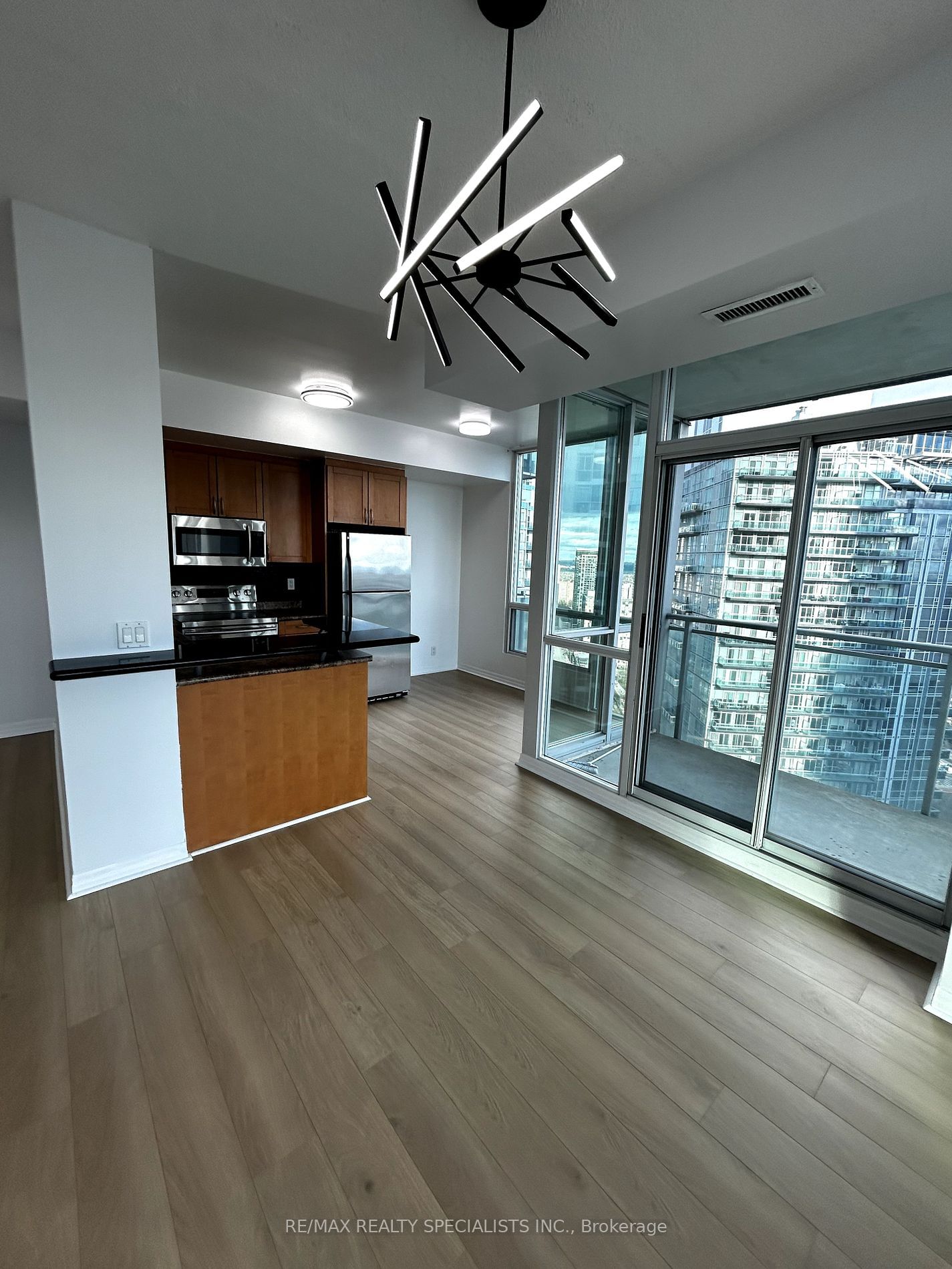 3939 Duke Of York Blvd, unit 3107 for sale