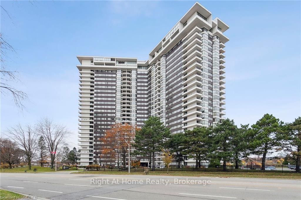 1333 BLOOR St, unit 901 for sale