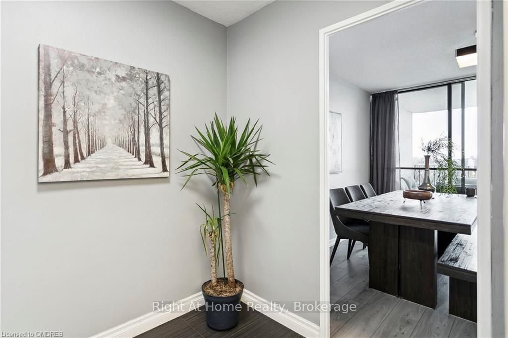 1333 BLOOR St, unit 901 for sale