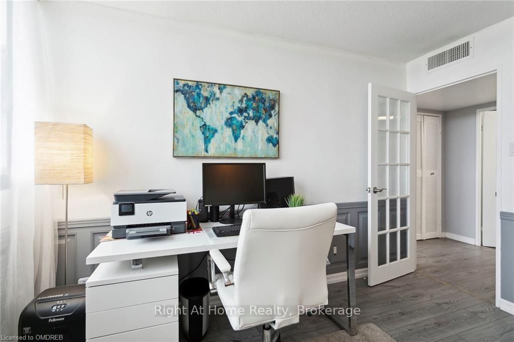 1333 BLOOR St, unit 901 for sale