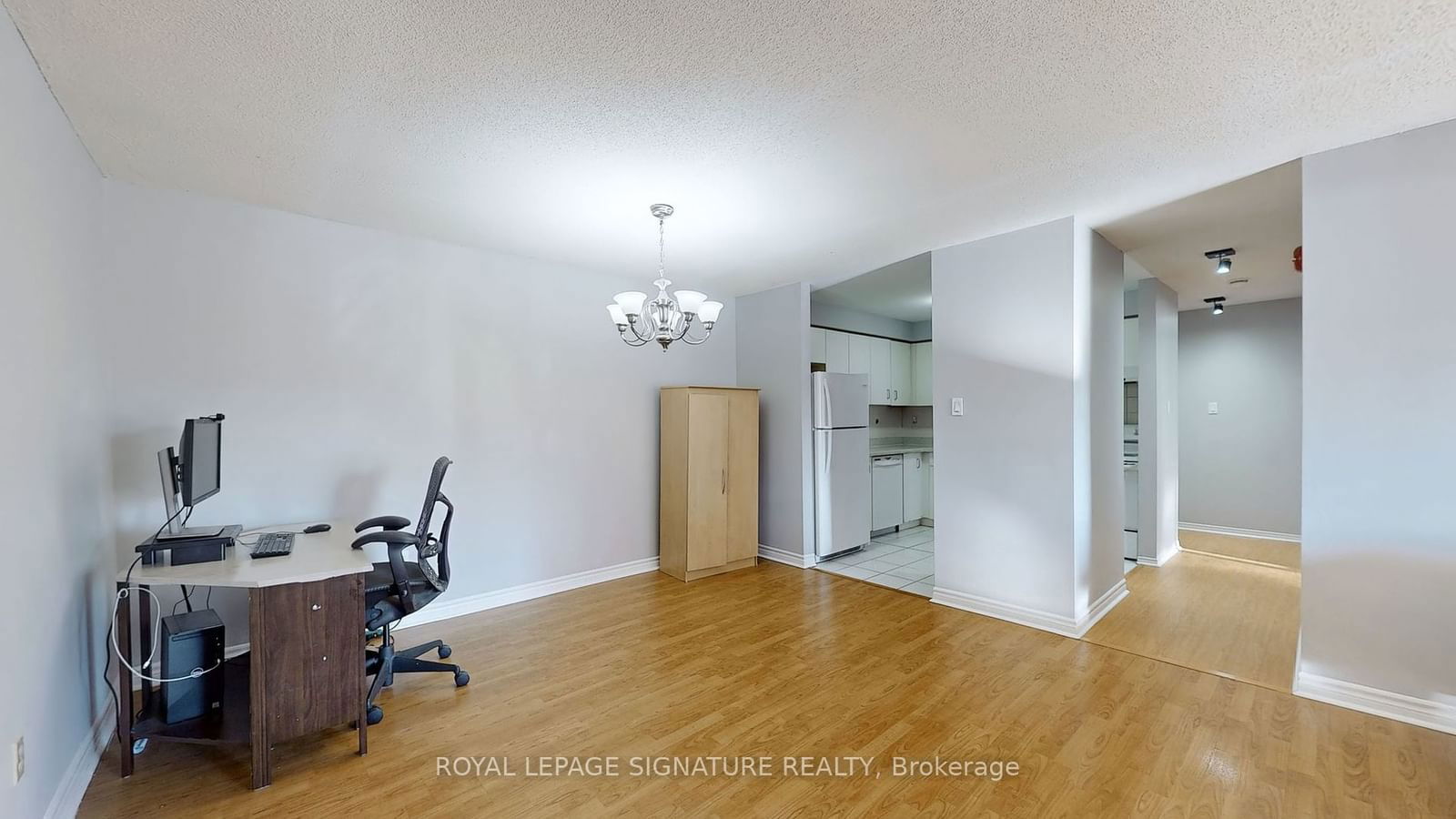 211 Forum Dr, unit 103B for sale