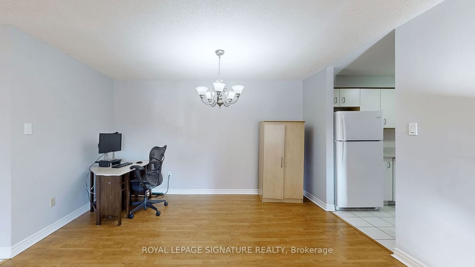 211 Forum Dr, unit 103B for sale