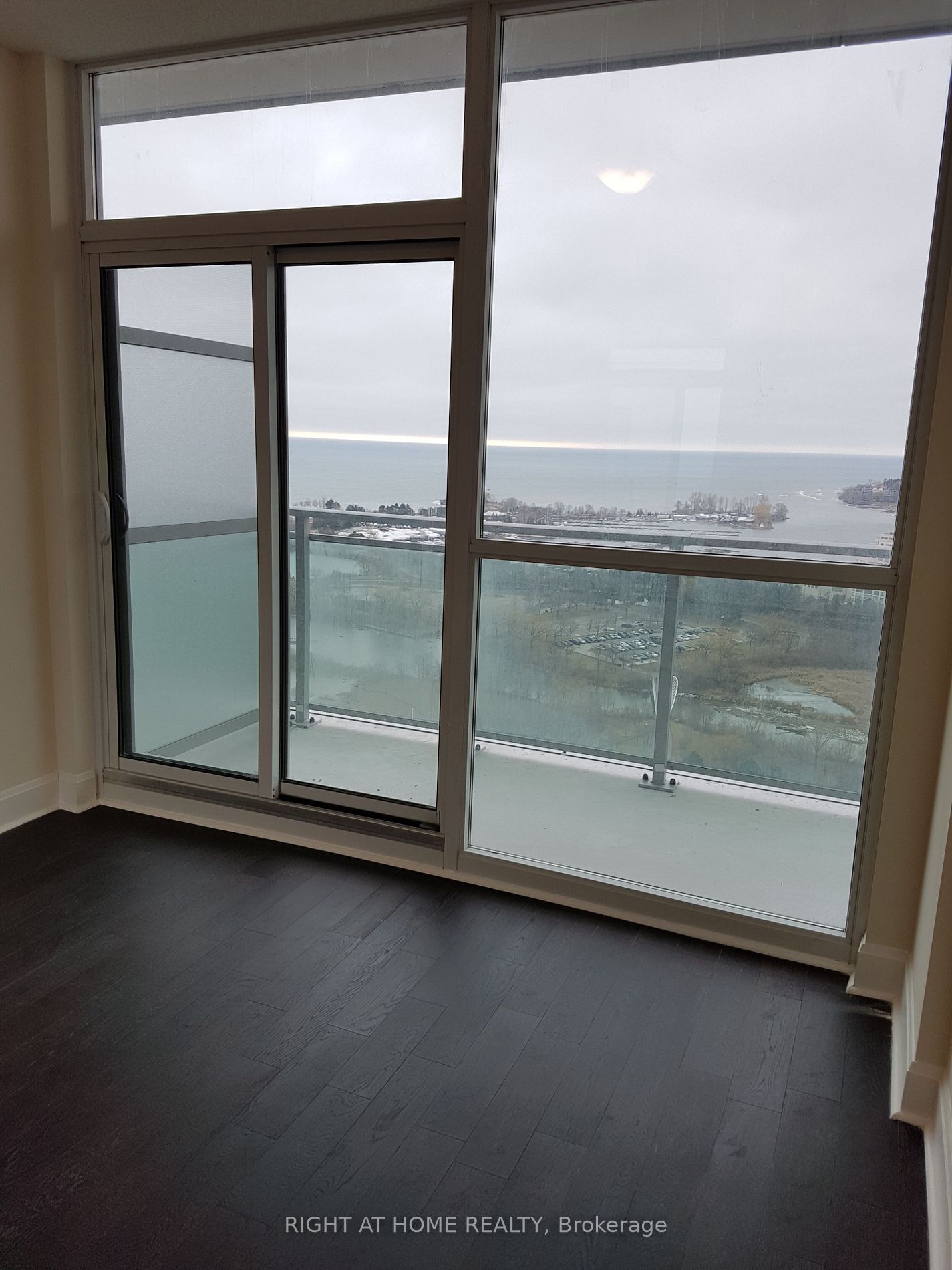 33 Shore Breeze Dr, unit 2503 for rent