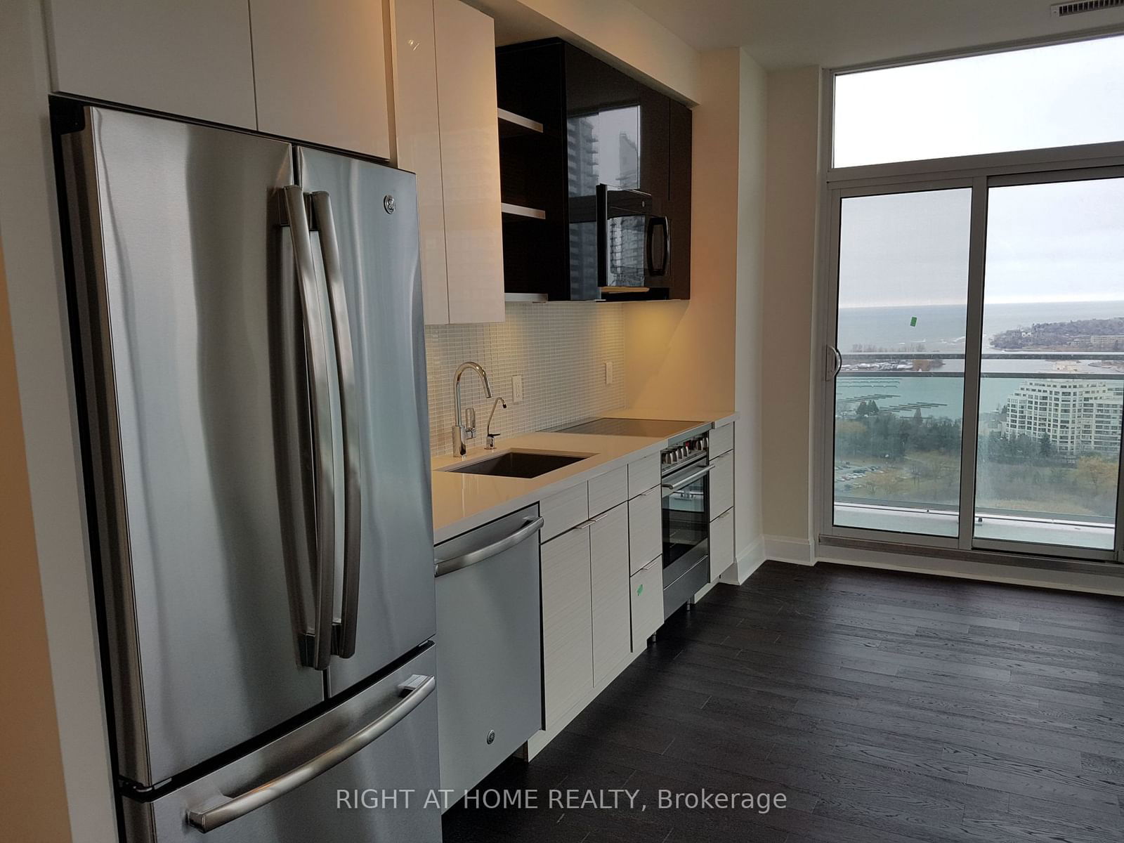 33 Shore Breeze Dr, unit 2503 for rent