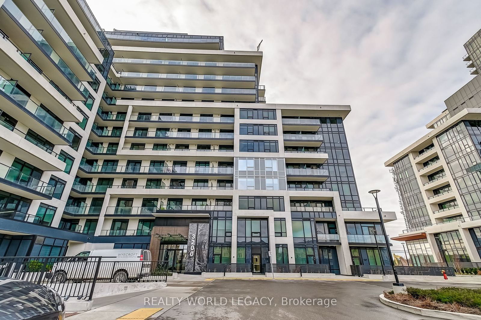 3200 William Coltson Ave, unit 401 for sale