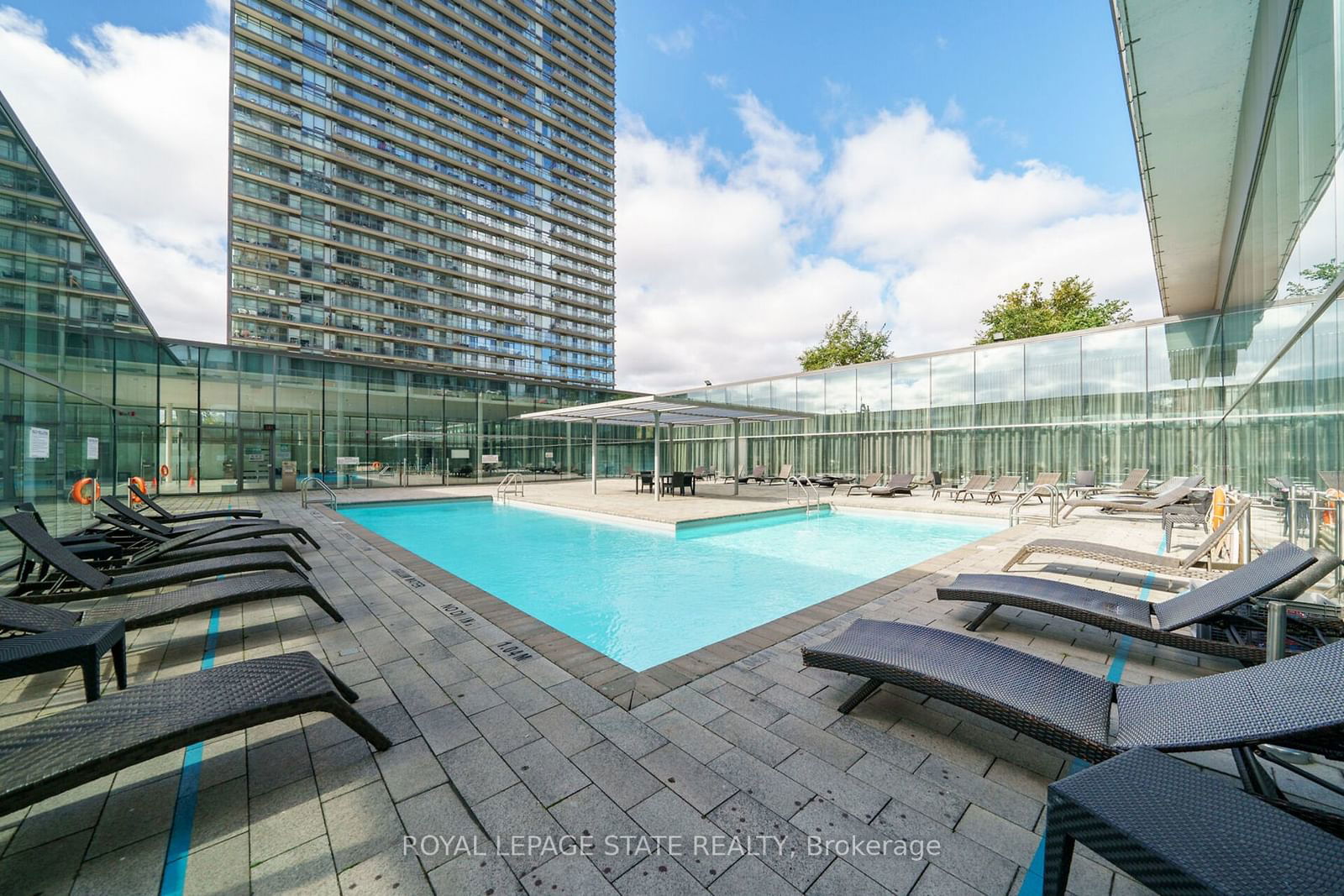 105 The Queensway, unit 1203 for rent