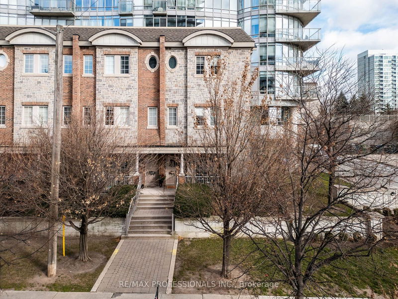 15 Windermere Ave, unit TH101 for sale