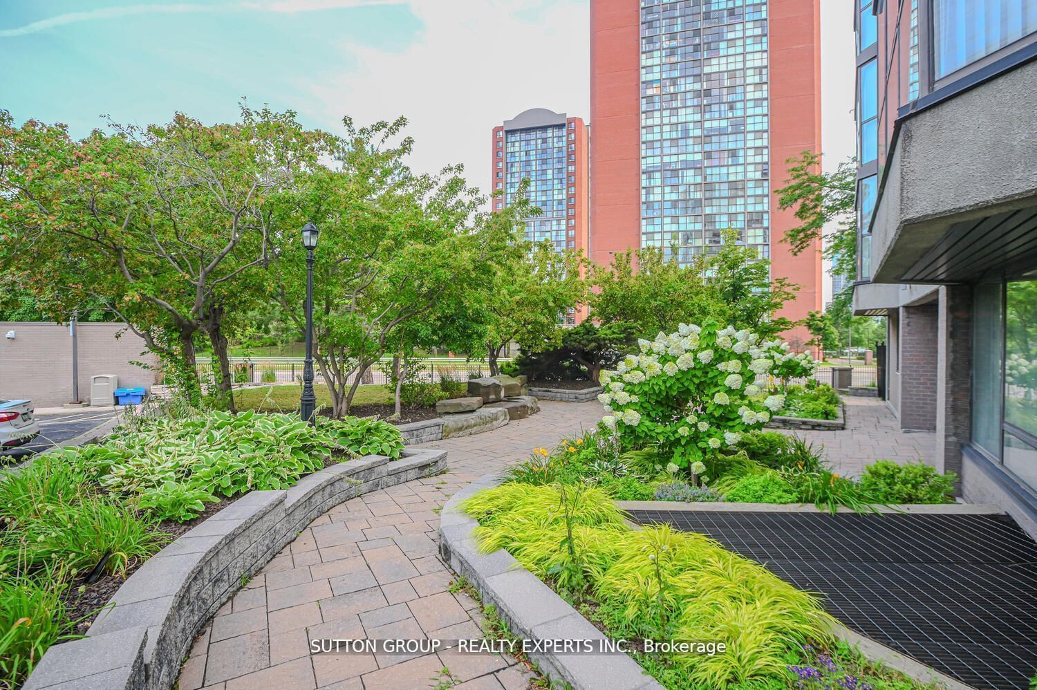 The Sherwood Condos, Mississauga, Toronto