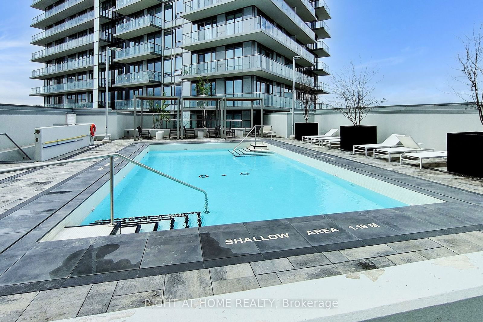 4675 Metcalfe Ave, unit 810A for sale