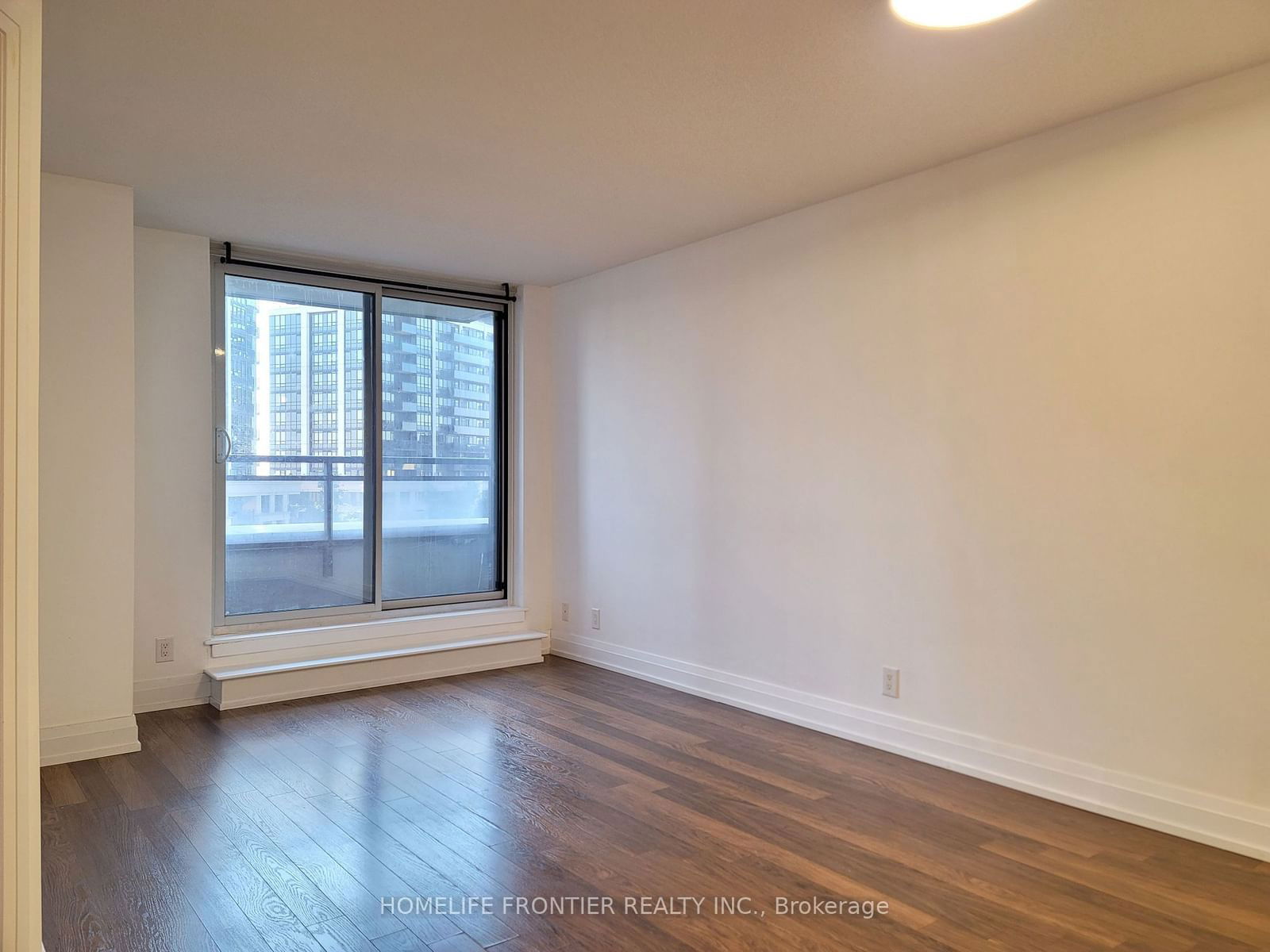 1060 Sheppard Ave W, unit 403 for rent