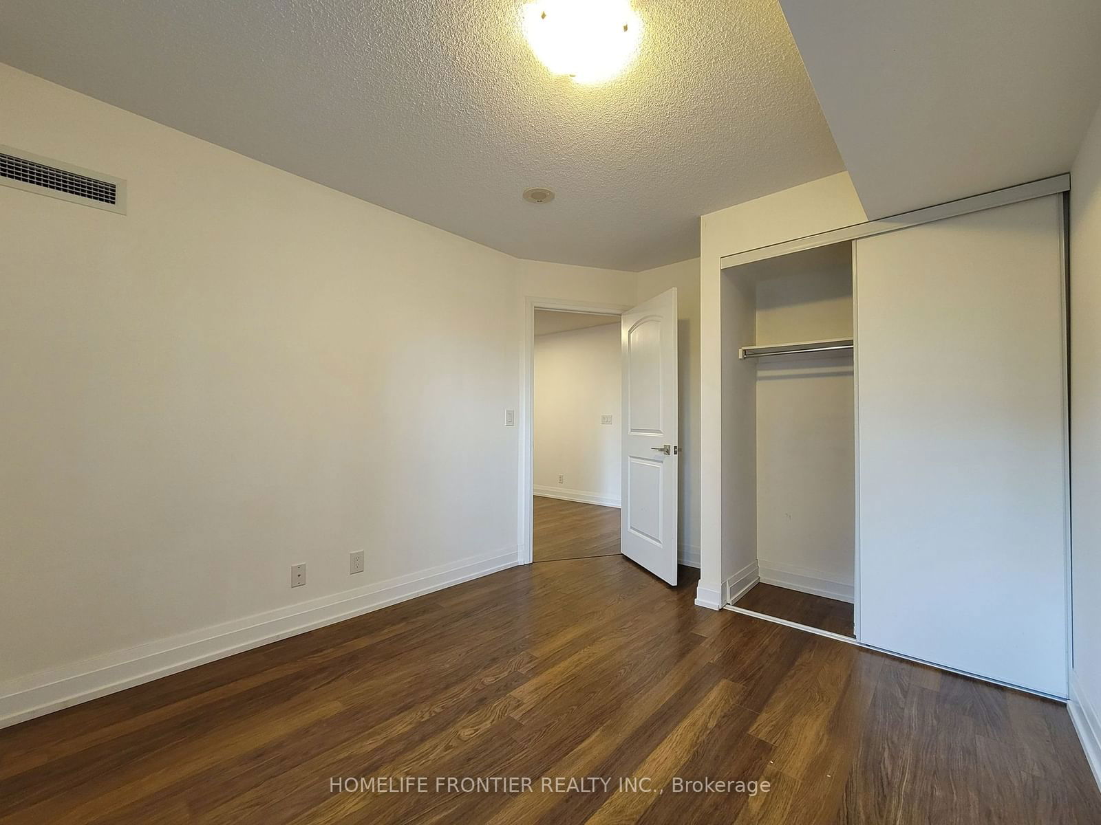 1060 Sheppard Ave W, unit 403 for rent