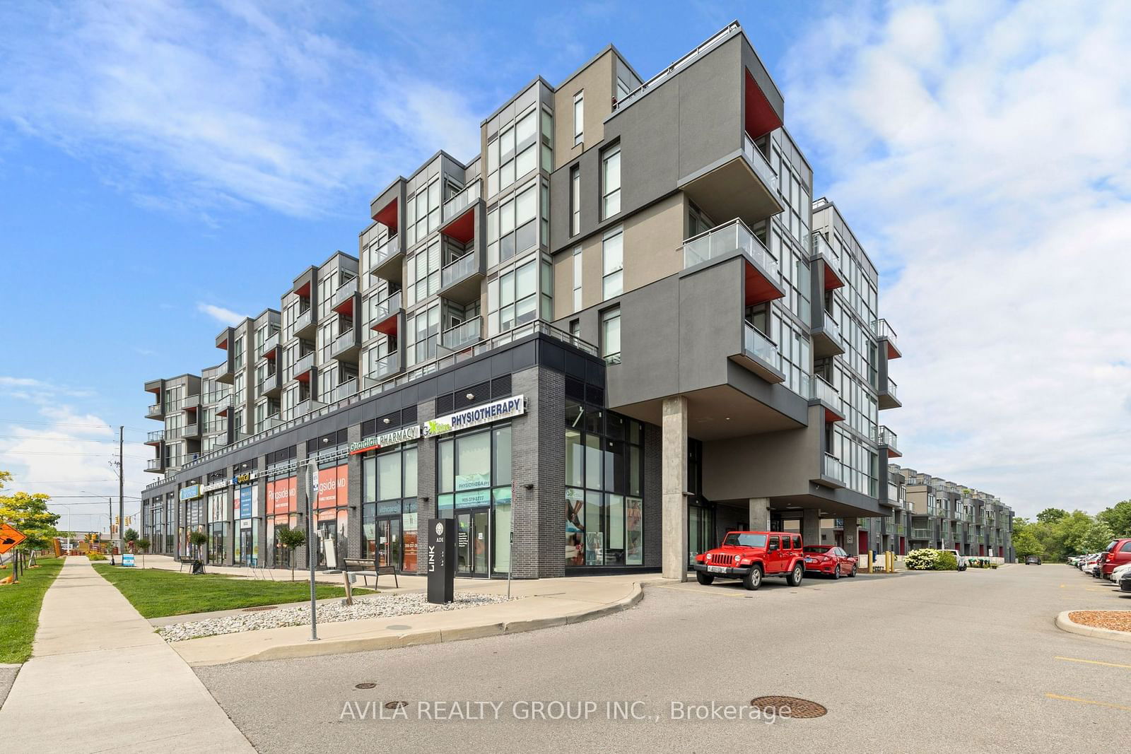 5220 Dundas St, unit D420 for sale