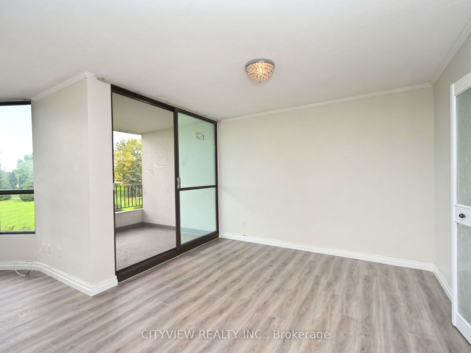 1333 Bloor St, unit 419 for rent