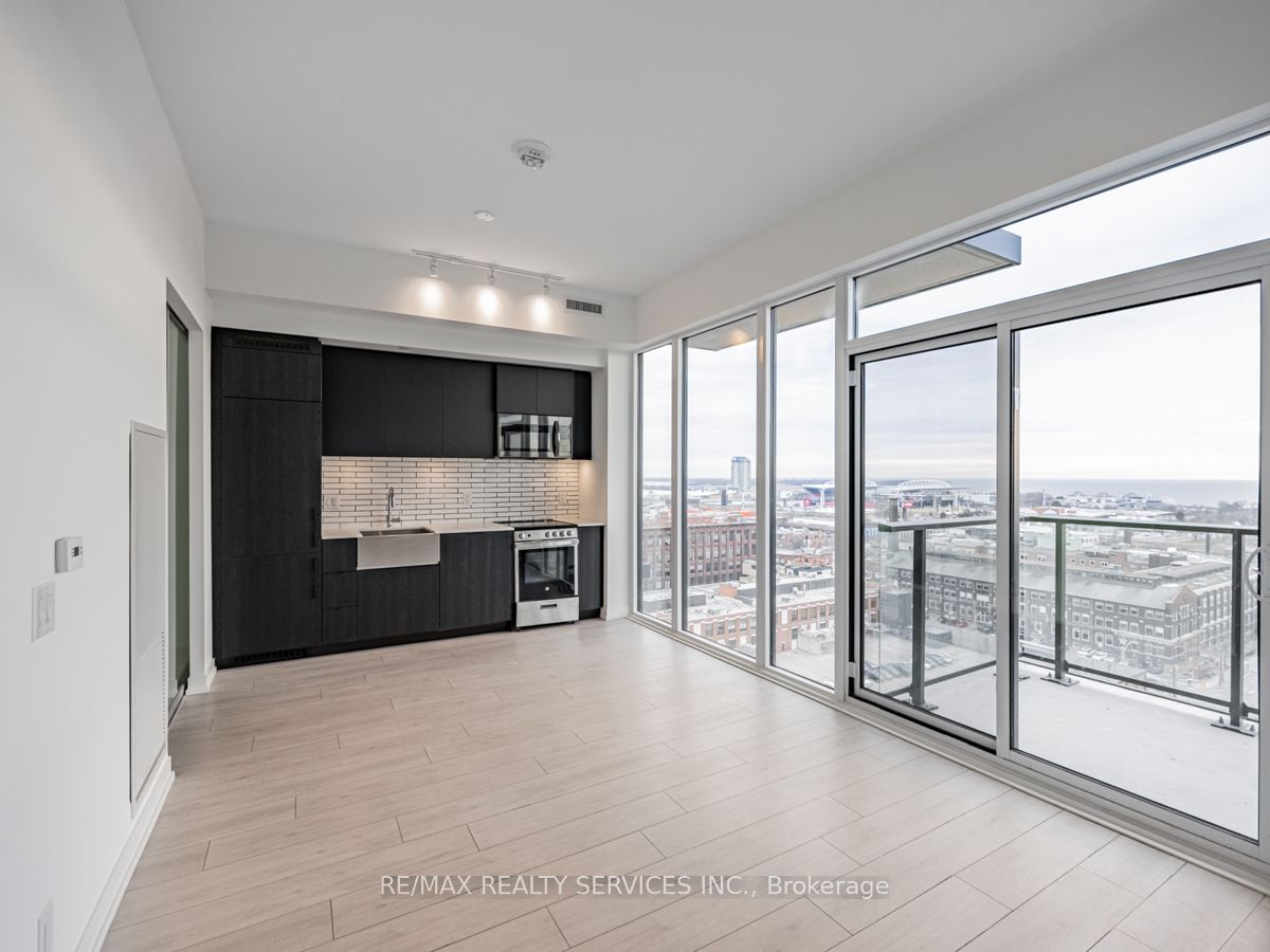 270 Dufferin St, unit LP5 for rent