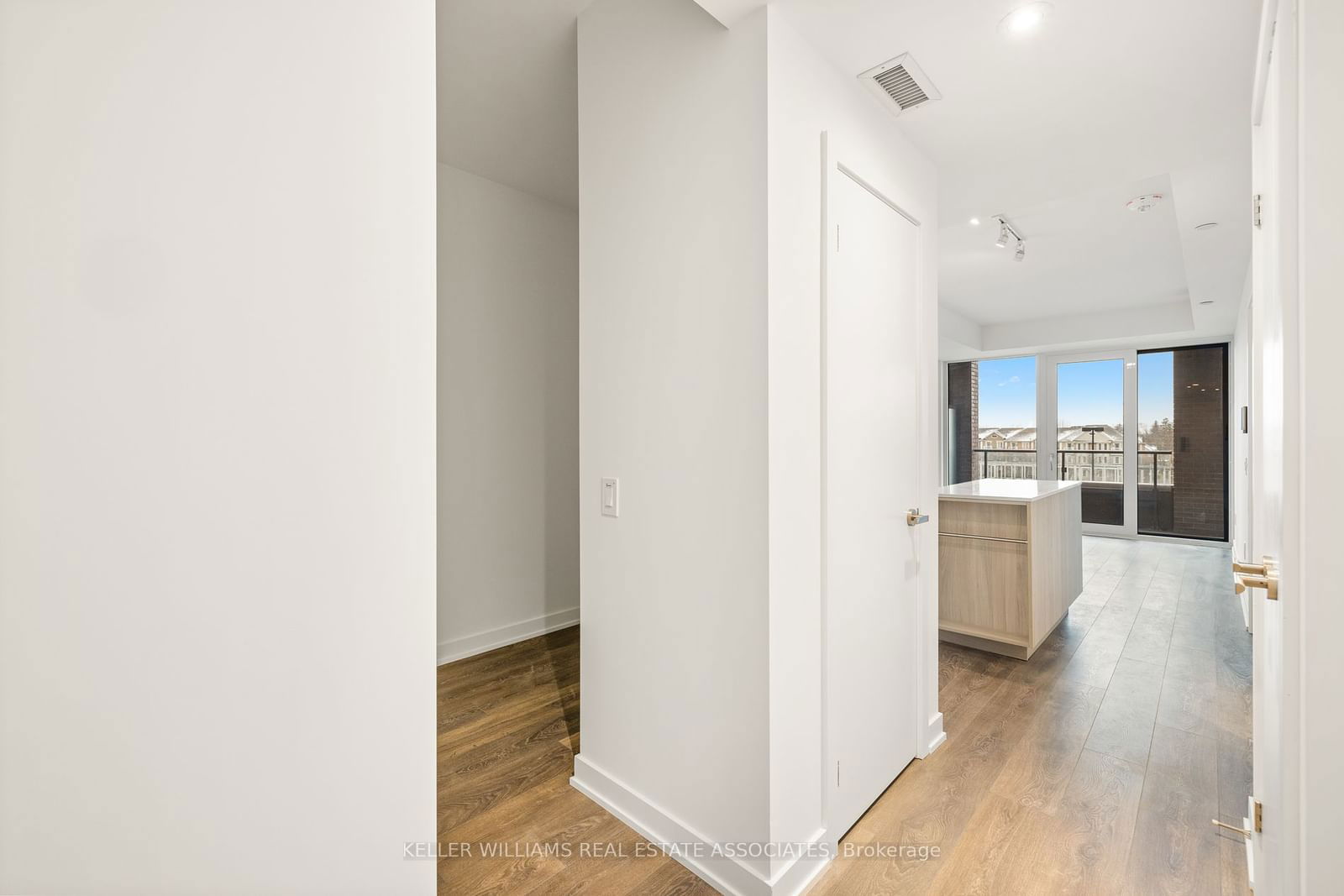 28 Ann St, unit 307 for sale