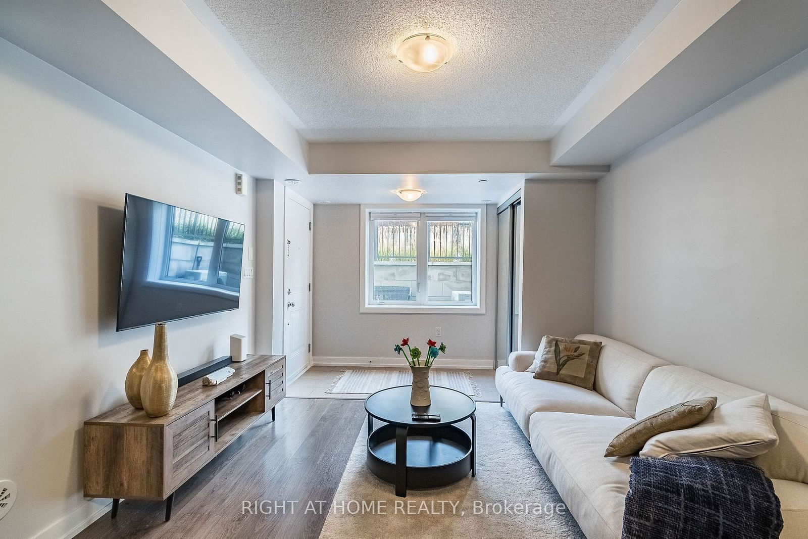 6 Drummond St, unit 306 for rent