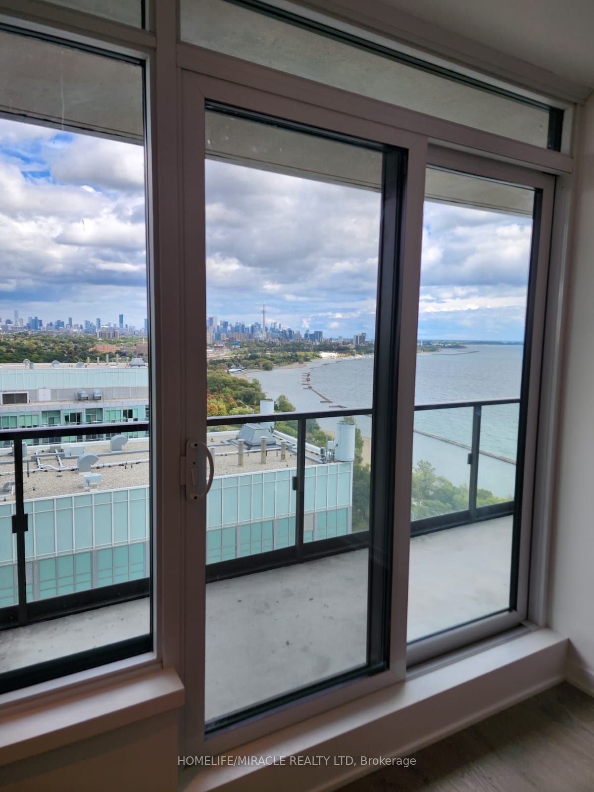 1926 Lake shore Blvd W, unit 2805 for rent