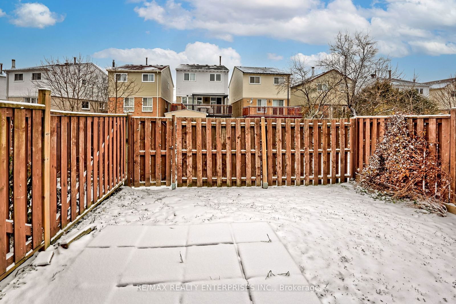 21 Carisbrooke Court Townhomes, Brampton, Toronto