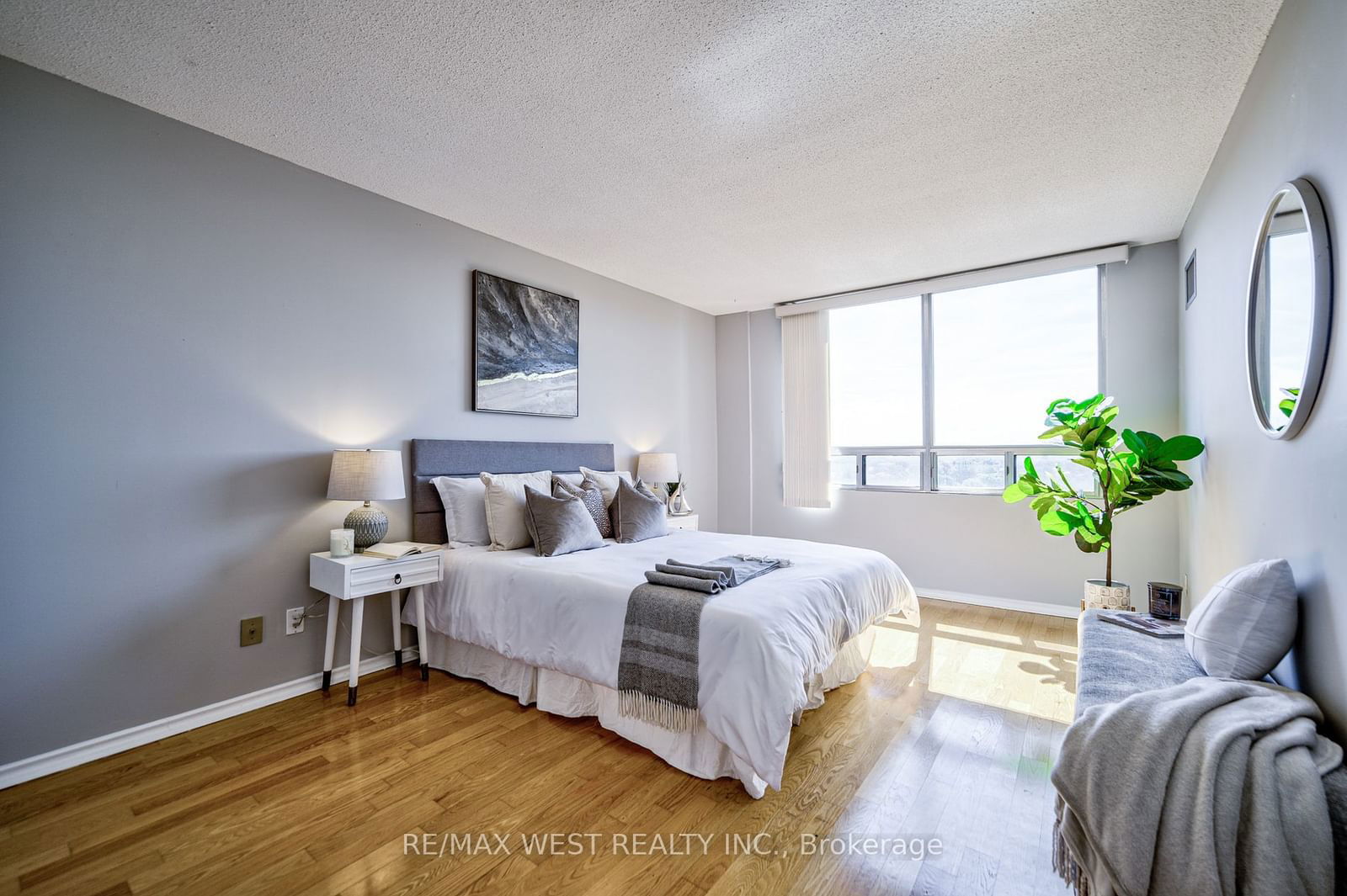 310 Mill St S, unit #1009 for sale