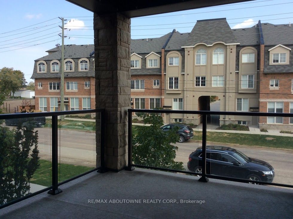 2370 Khalsa Gate, unit 206 for rent