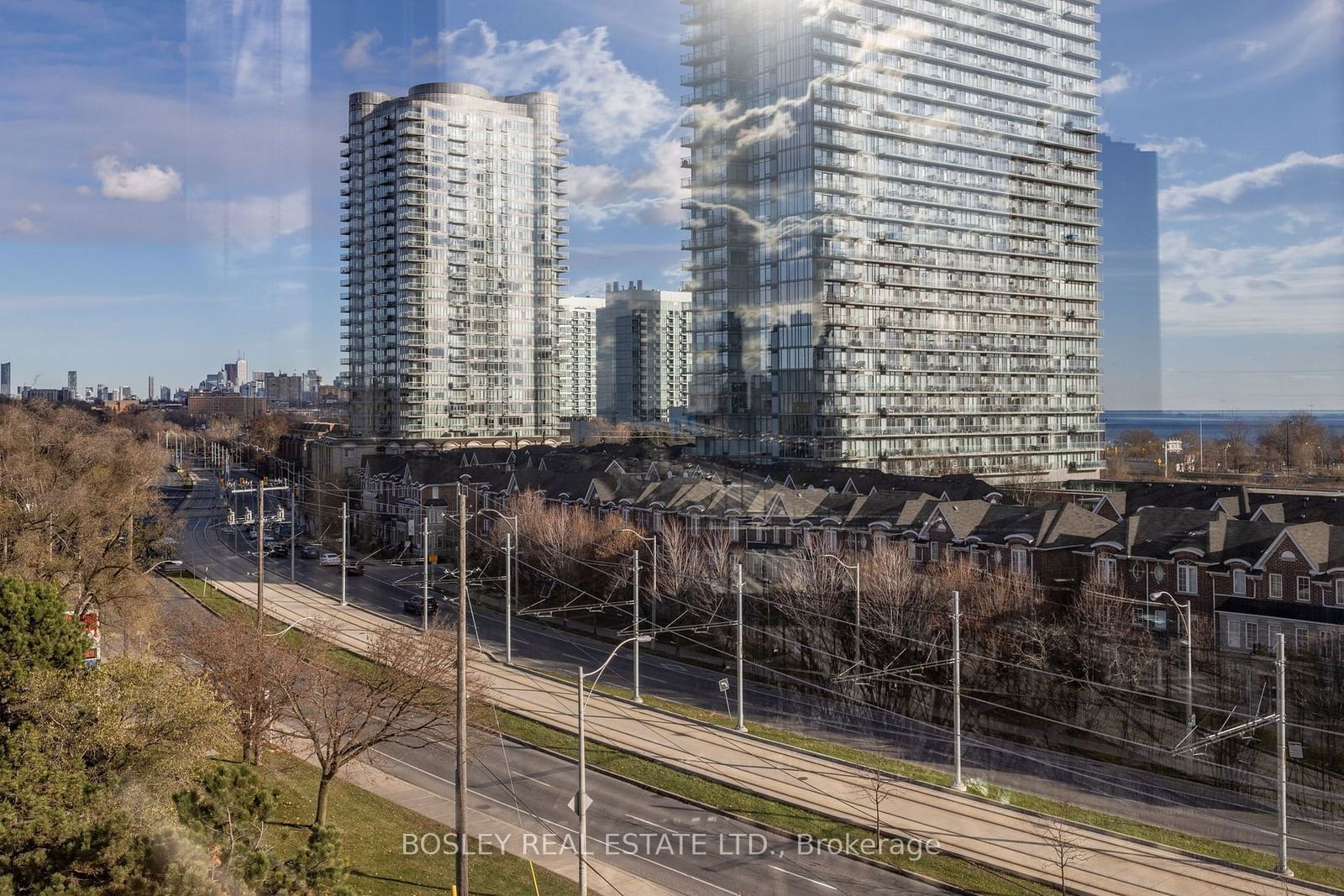 South Kingsway Village II Condos, West End, Toronto